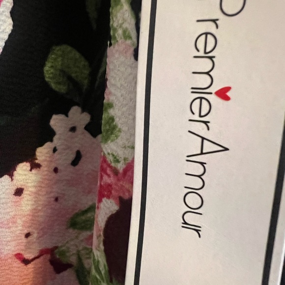 Floral off the shoulder dress - Picture 2 of 4